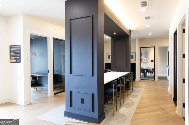 Building Photo - 300 Hwy 81