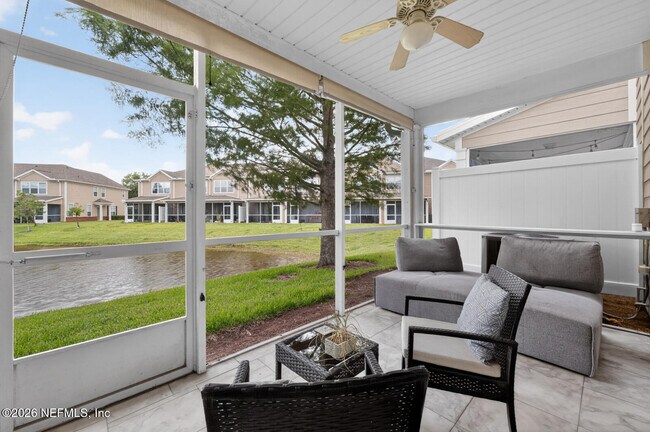 Building Photo - 4166 Highwood Dr