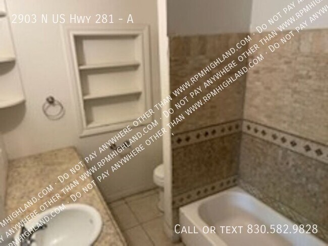 Building Photo - 2903 N U.S. Hwy 281