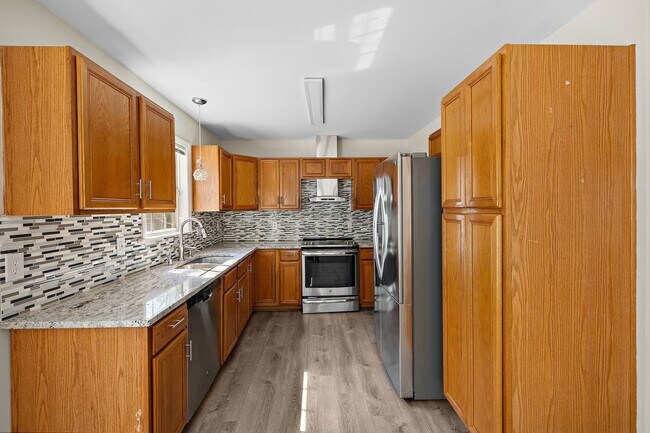 Building Photo - **Beautiful 4/2.5 Franklinton Home with Fenced In Yard**