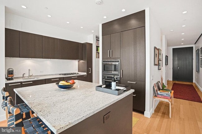 Building Photo - 1177 22nd St NW