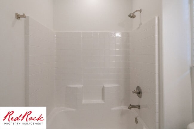 Building Photo - St. George 3 Bedroom Single-Level Home–$30...