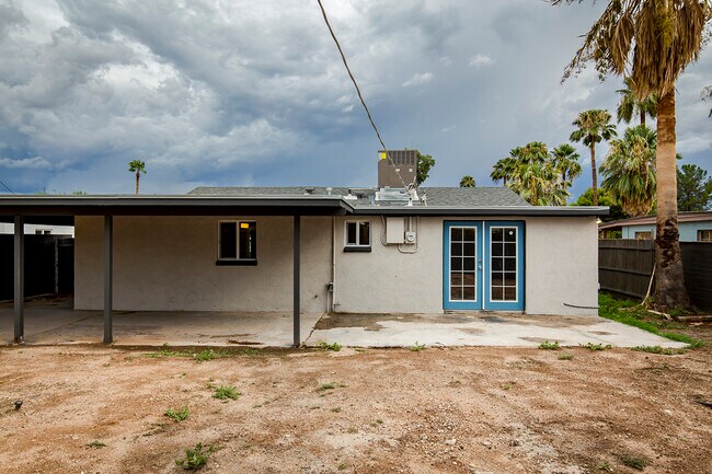 Building Photo - 4535 E 14th St