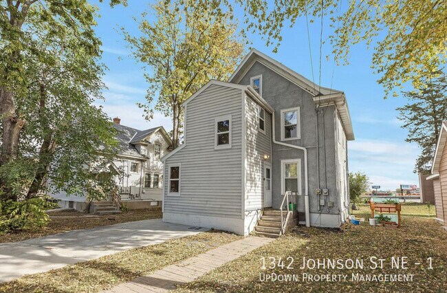 Building Photo - 1342 Johnson St NE