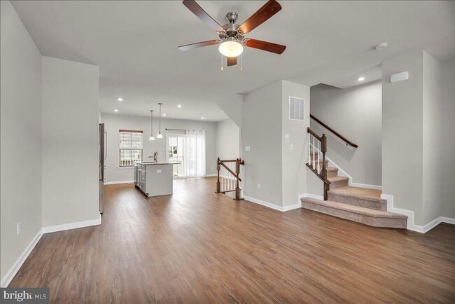 Building Photo - 2 Kohlmyer Dr