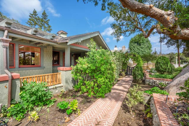 Building Photo - 847 S Los Robles Ave