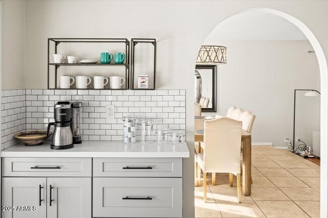 Building Photo - 6547 E Voltaire Ave