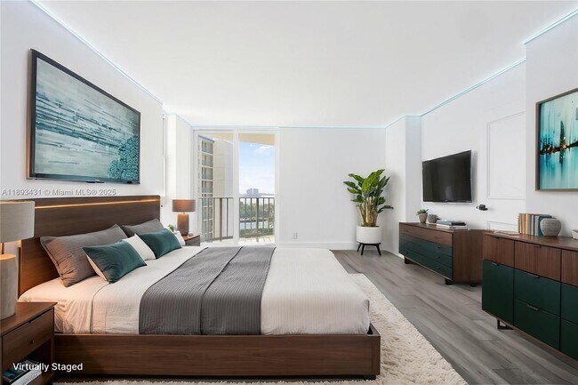 Building Photo - 5420 N Ocean Dr