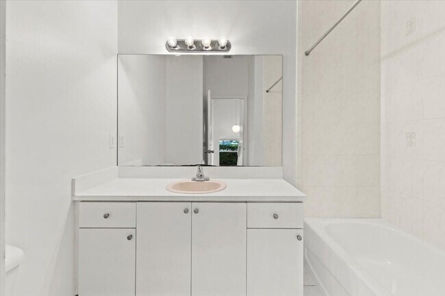 Building Photo - 4903 Schooner Dr