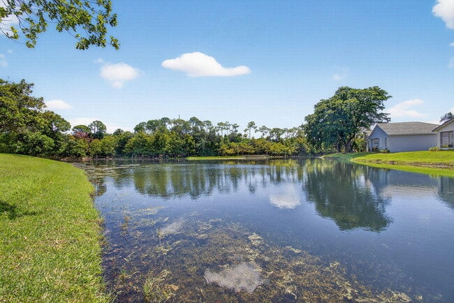 Building Photo - 406 Harbour Pointe Way