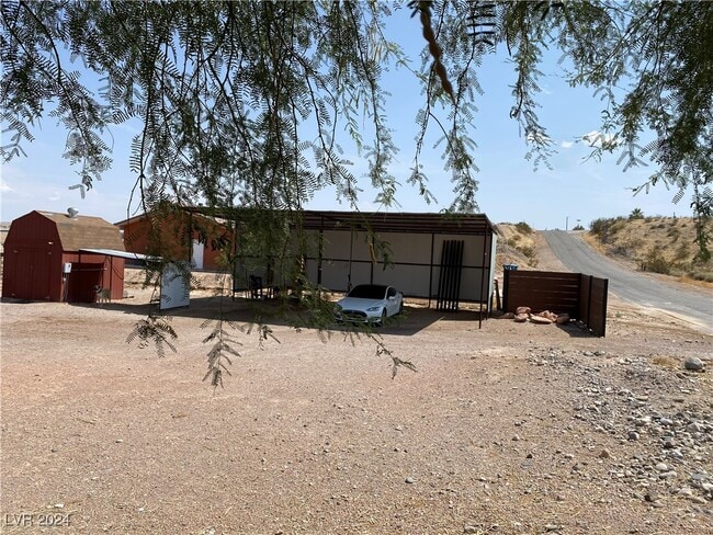 Building Photo - 1005 E McKnight Ave