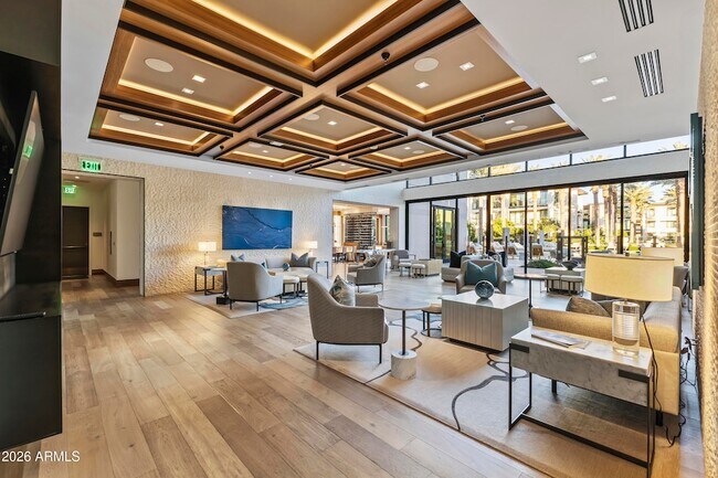 Building Photo - 6587 N Palmeraie Blvd