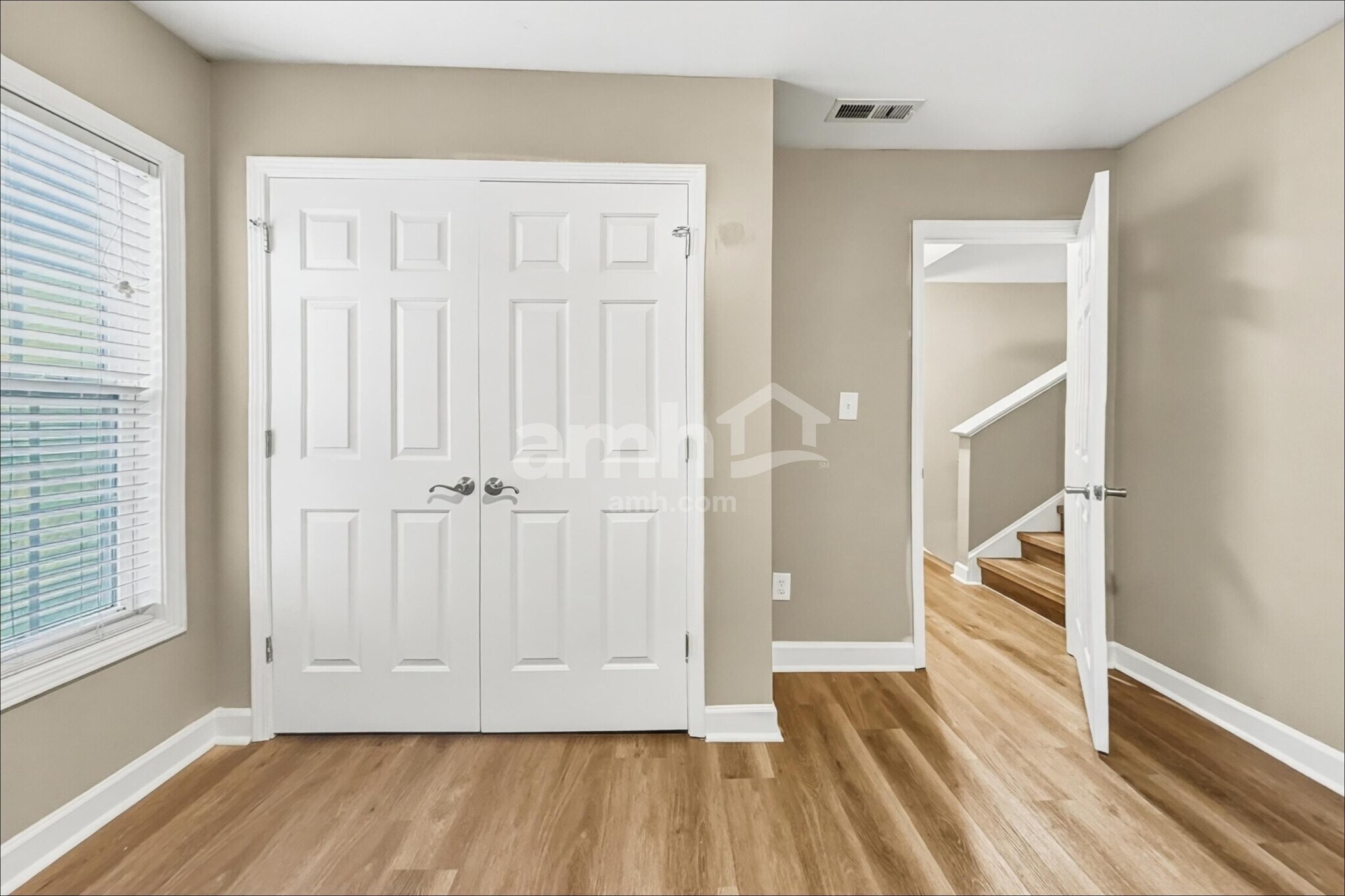 Building Photo - 113 Bally Shannon Way