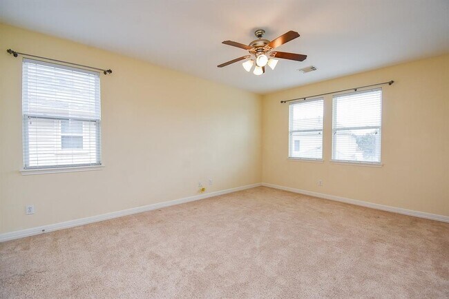 Building Photo - 20907 Avery Cove Ln