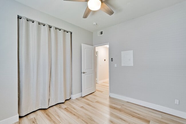 Building Photo - Welcome Home!!! - Great Location