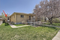 Building Photo - Exceptional 3 bed, 2 bath Home in Berkeley!