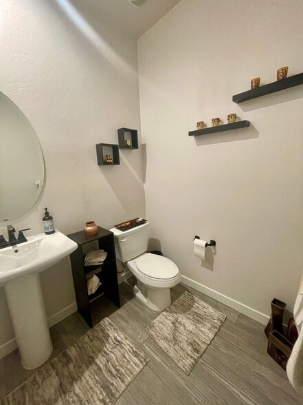 Building Photo - 10006 Blountsville Dr