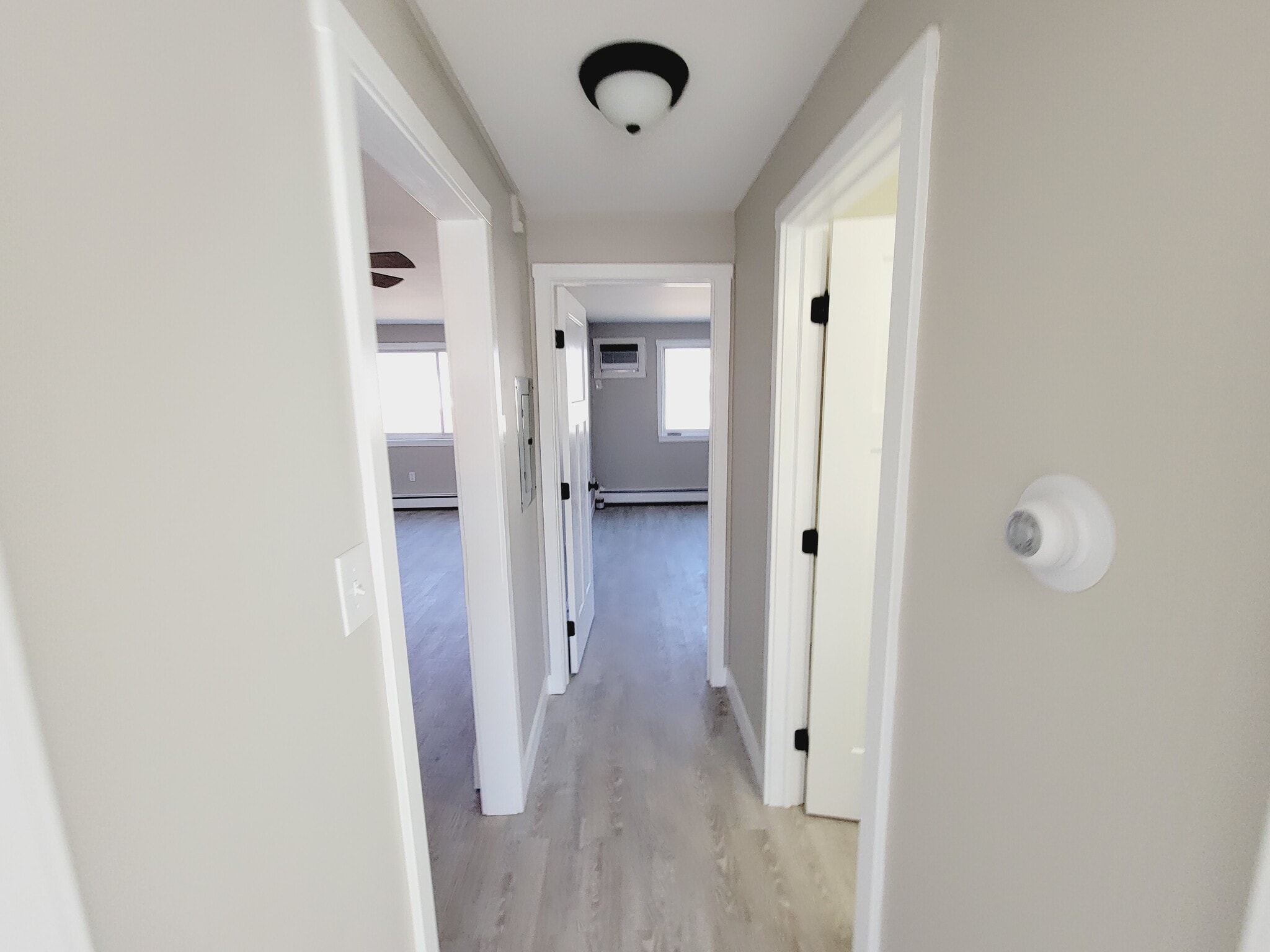 Building Photo - 41 Evergreene