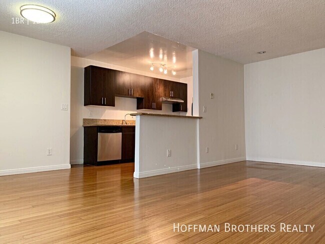 Building Photo - 1847 Winona Blvd