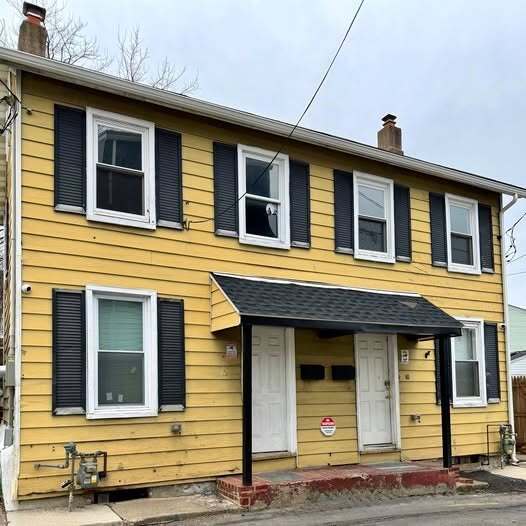 Building Photo - 10 Cedar Aly