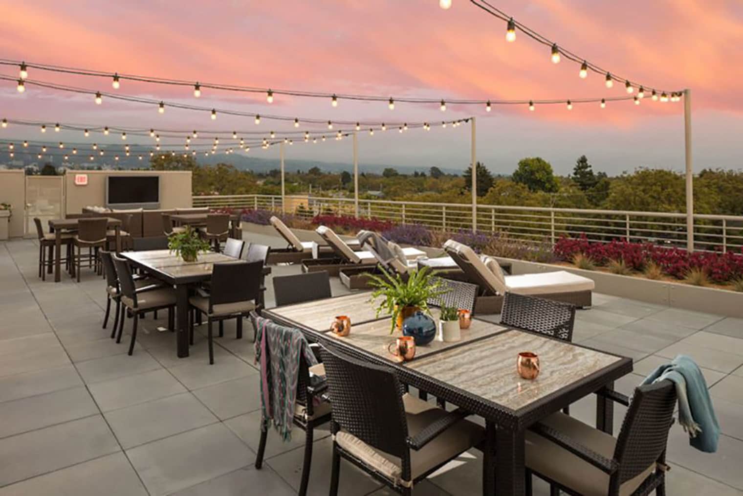 Building Photo - 2000 Fifth Street-SI FL4-ID1505