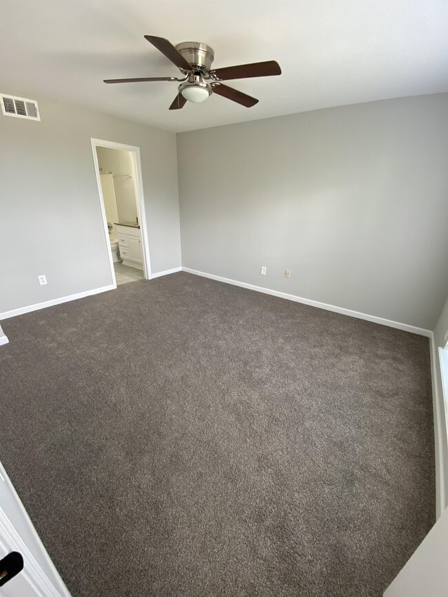 Building Photo - 1913 16th Ave S