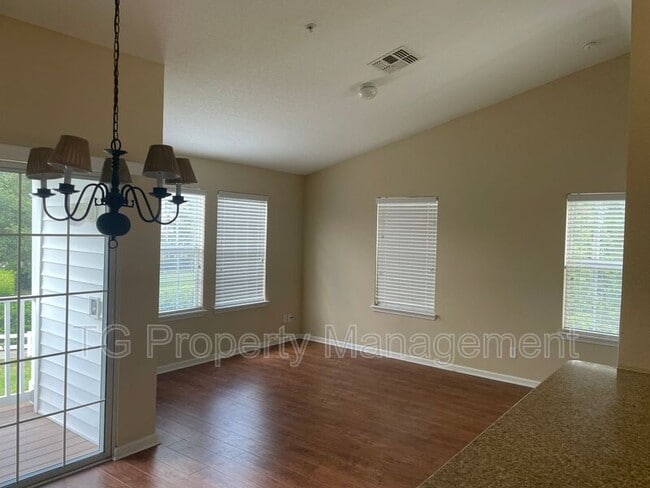 Building Photo - 575 Oakleaf Plantation Pky
