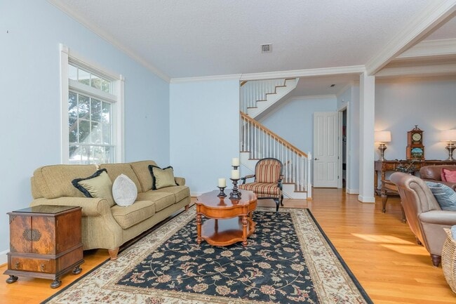 Building Photo - 313 S Forest Dune Dr