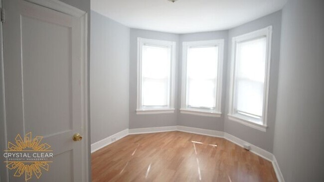 Building Photo - 125 W 23rd St