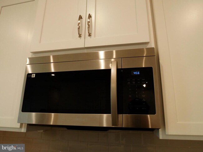 Building Photo - 120 Galaxy Pl