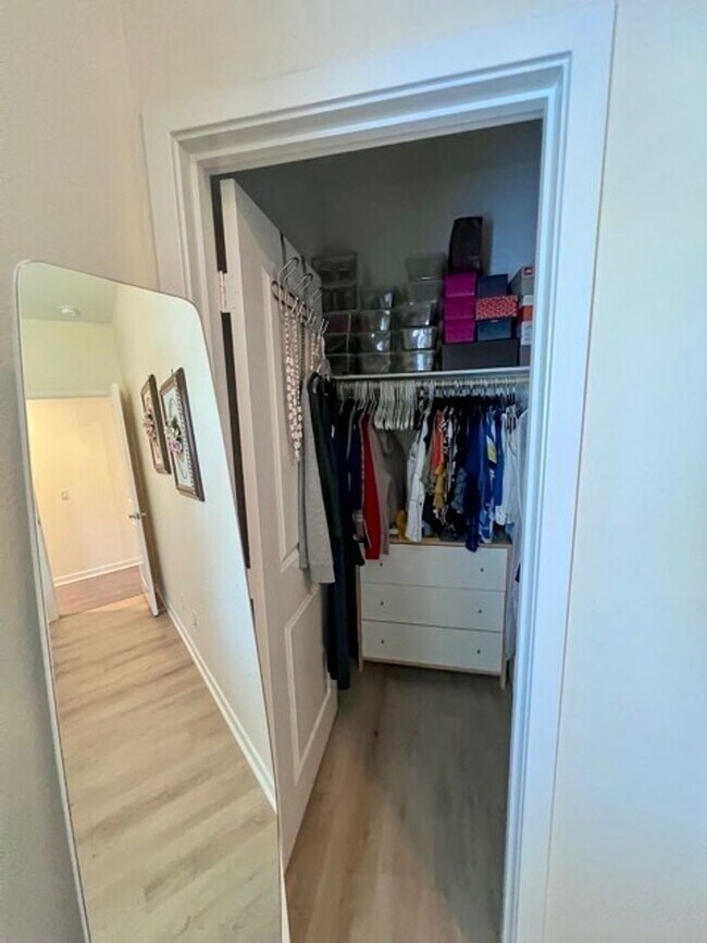 Building Photo - Stunning 2021 built 4 bedroom home for LEA...
