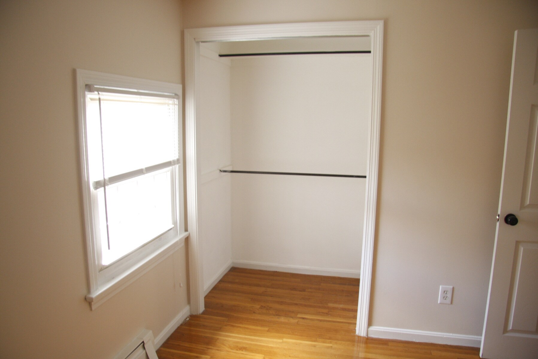 Building Photo - 6 Dragon Court Cir