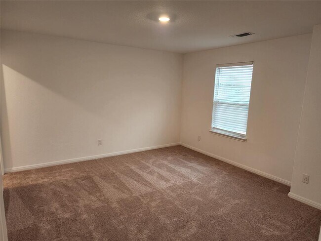Building Photo - 18412 Speculator Ln
