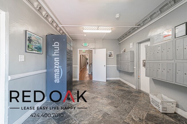 Building Photo - 1518 S Wilton Pl