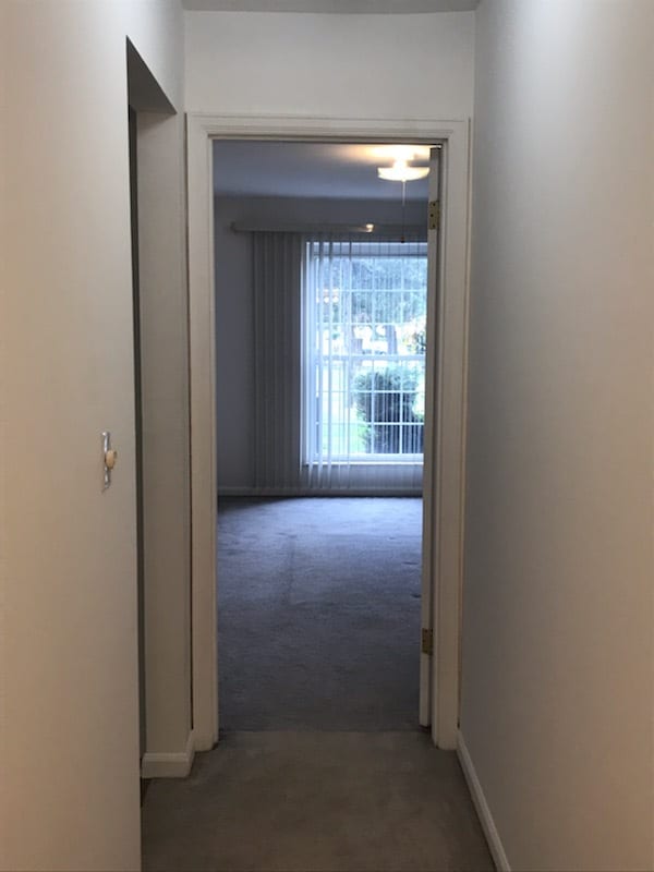 Building Photo - 5000 Carriageway Dr