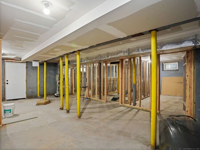 Building Photo - 3 Seaview Ave