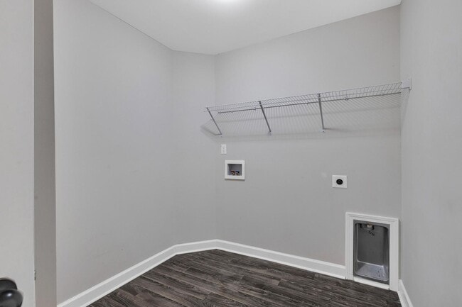 Building Photo - 630 Osprey Landing Dr
