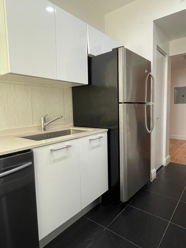 Building Photo - 1500 Meridian Ave