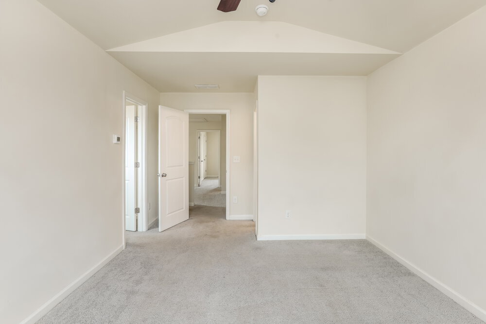 Building Photo - 302 Freeman Cir