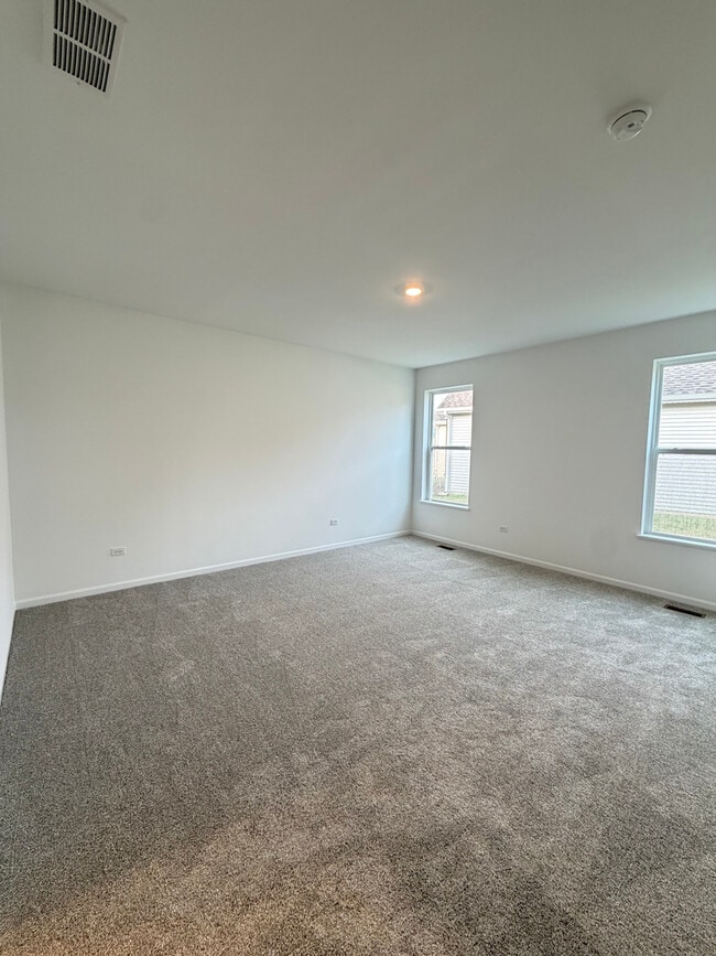 Building Photo - 429 Cottrell Ln