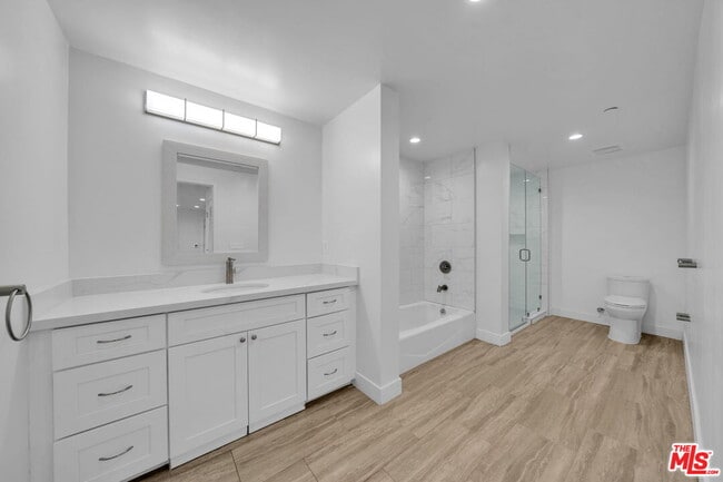 Building Photo - 4114 Vantage Ave