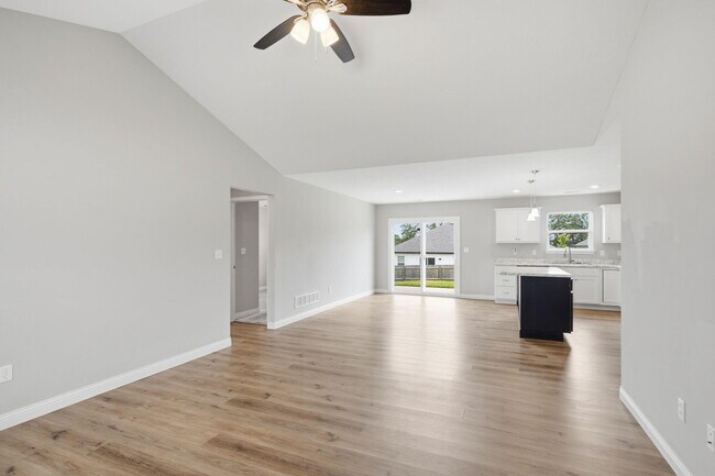Building Photo - 5502 Geyser Blvd