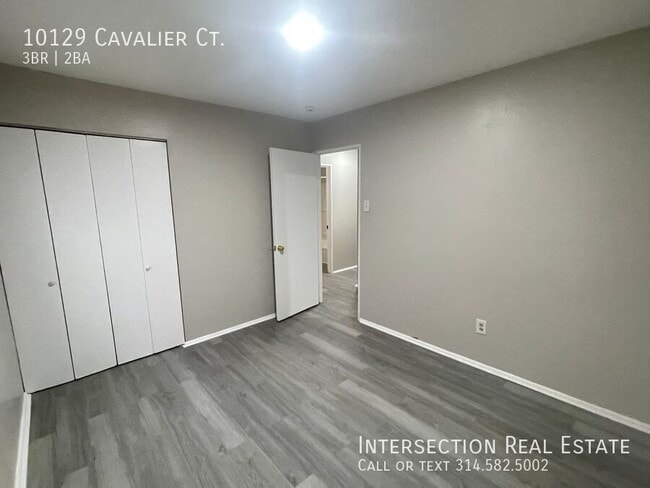 Building Photo - 10129 Cavalier Ct