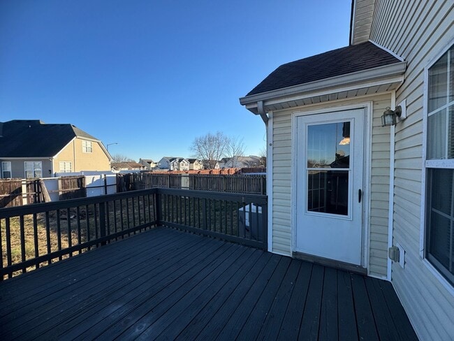 Building Photo - Beautiful Single Family Home in Clarksville