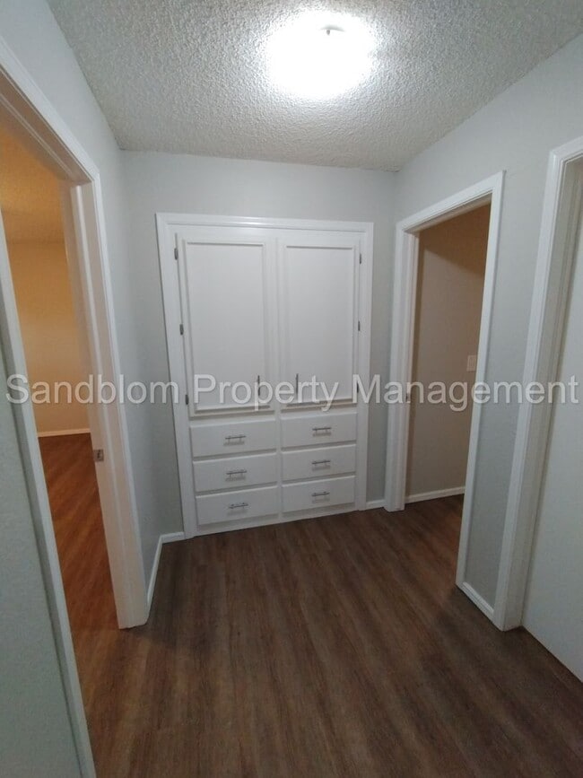 Building Photo - FOR LEASE | Mid-town Tulsa | Available Now!