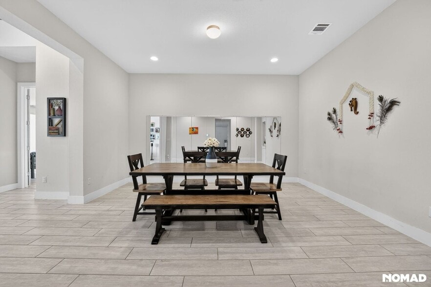 Building Photo - 1809 Shoshone Ct