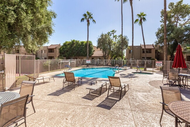 Building Photo - 5877 N Granite Reef Rd