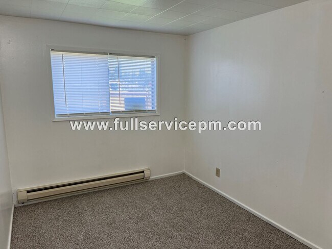 Building Photo - 9101 Corbin Dr