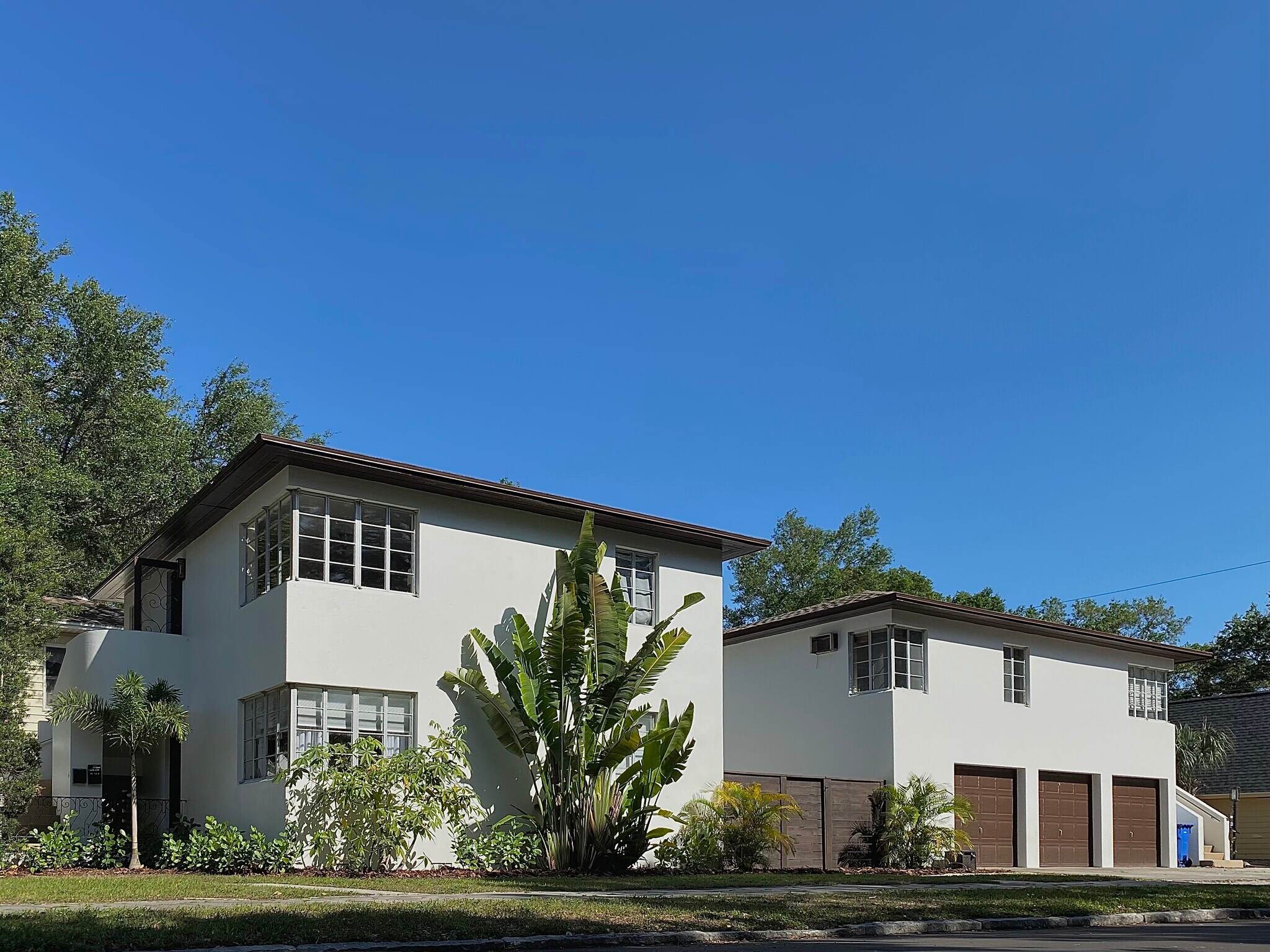 Building Photo - 306 14th Ave NE