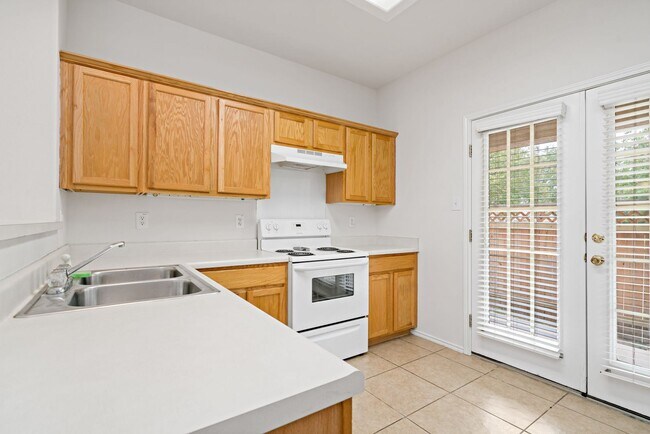 Building Photo - 3 br, 2.5 bath House - 10917 Sangria Mist